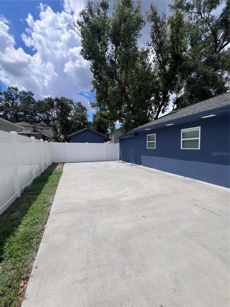 Image 12 of 12 For 118 Sligh Avenue A