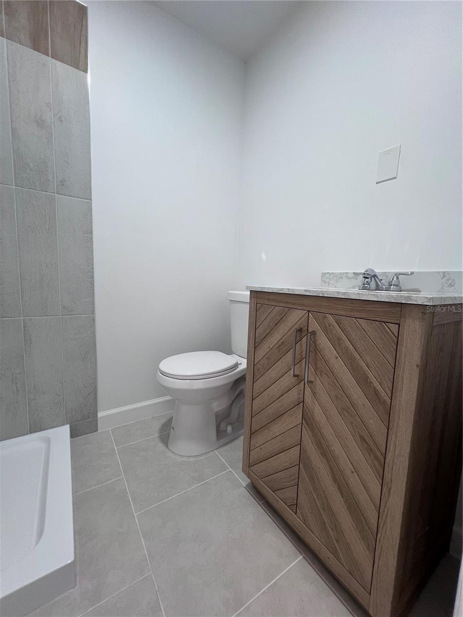 Image 6 of 12 For 118 Sligh Avenue A