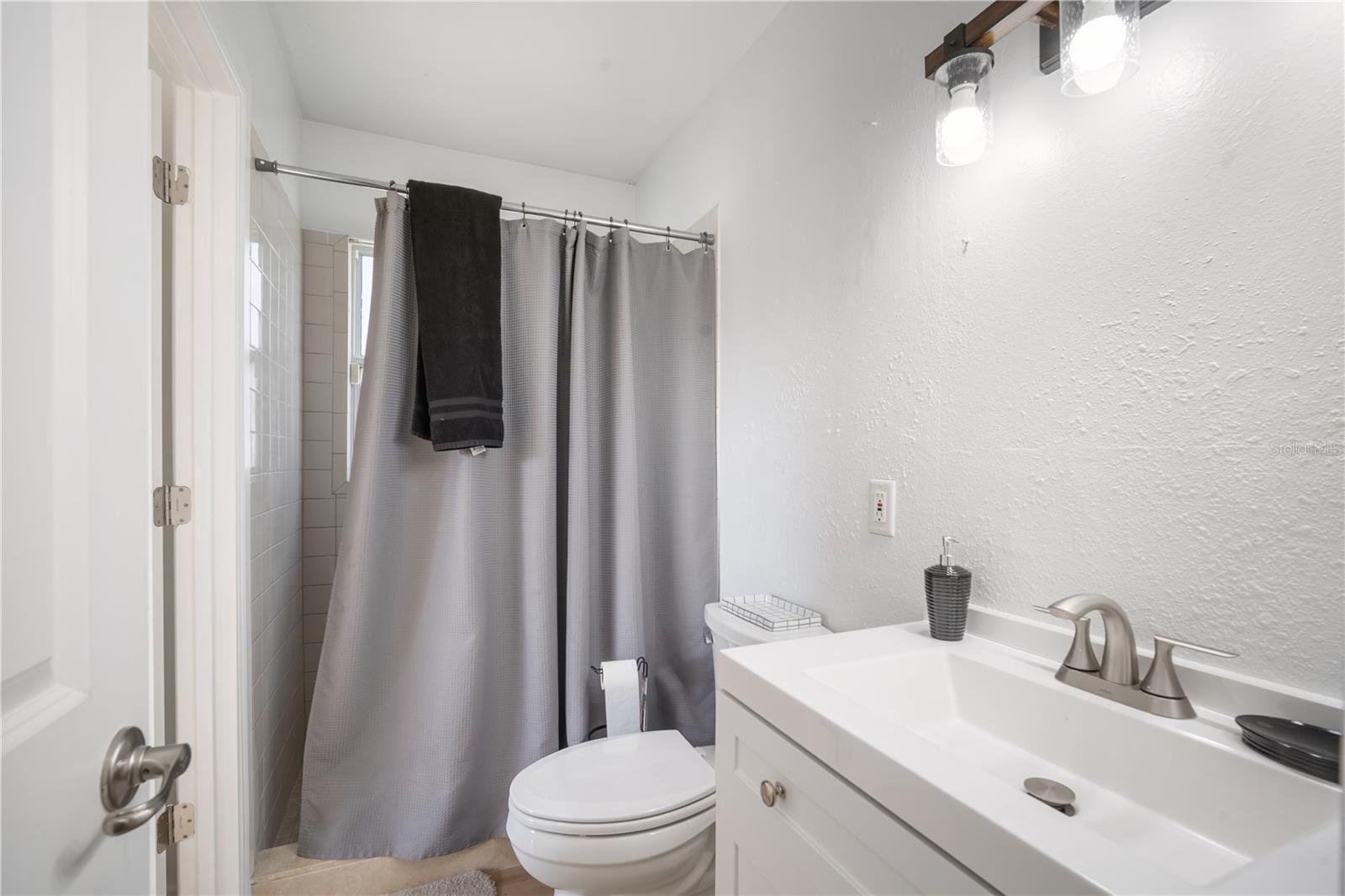 Image 15 of 21 For 6217 Flamingo Drive