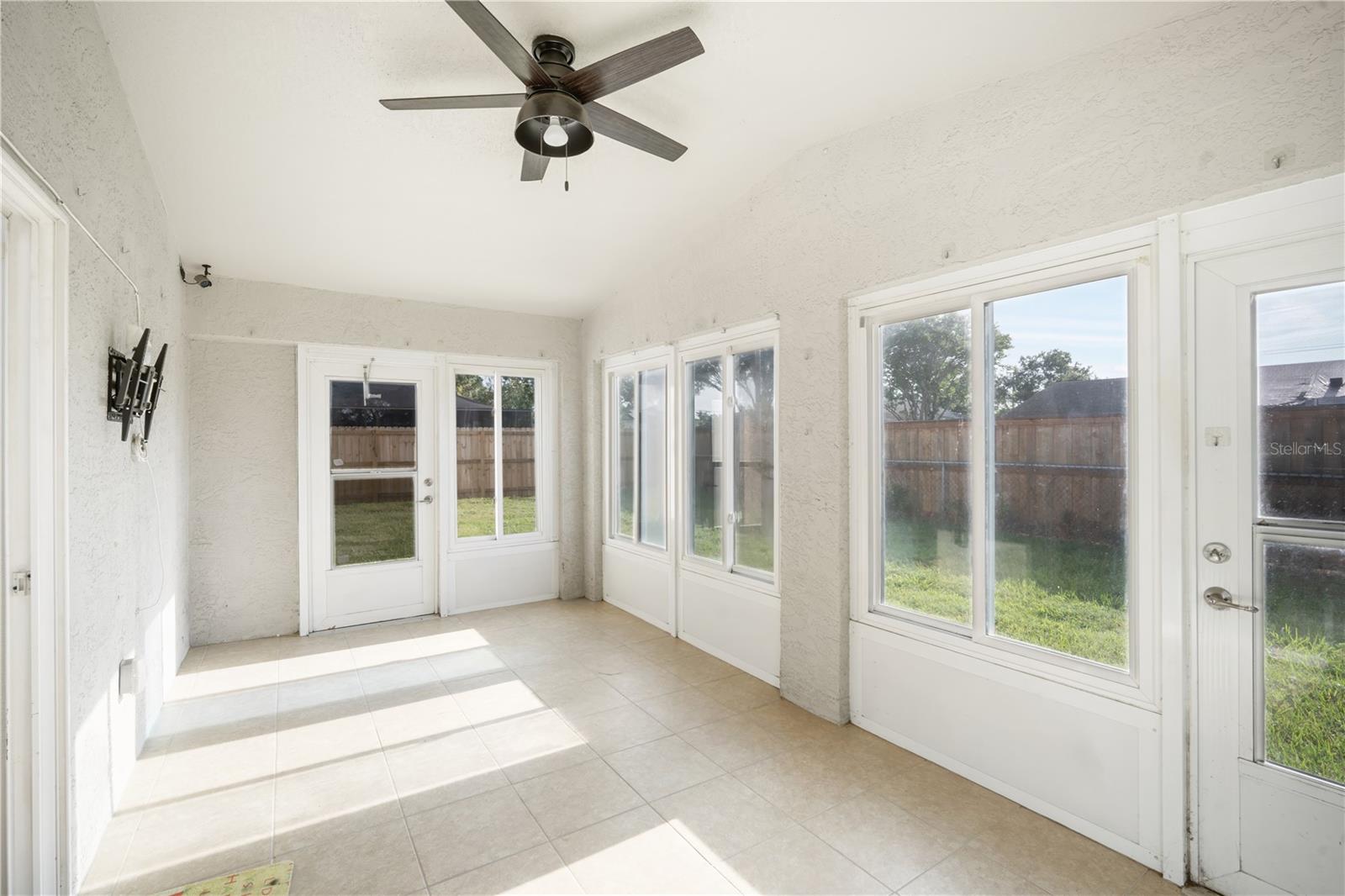 Image 17 of 21 For 6217 Flamingo Drive