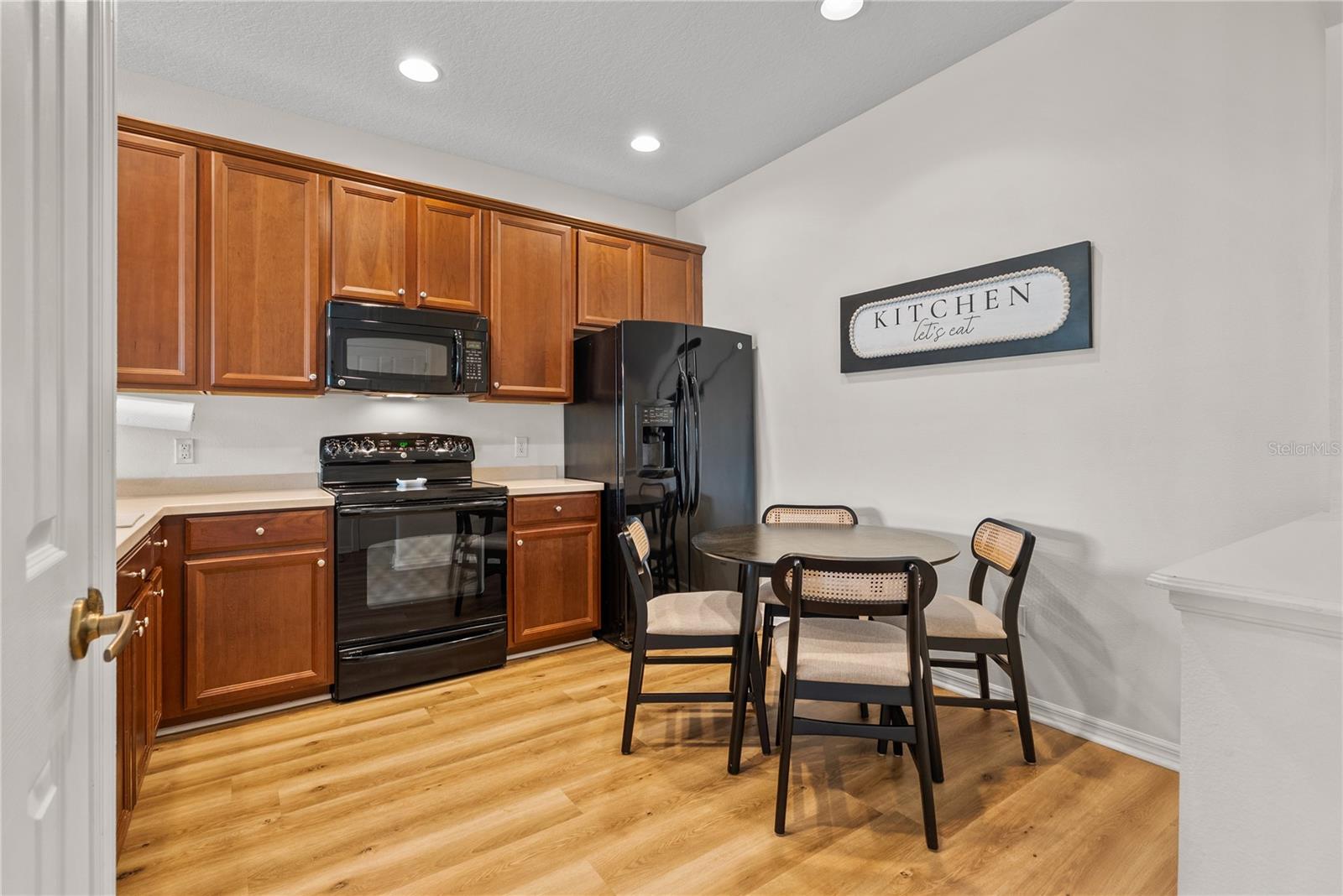 Image 7 of 51 For 11518 84th Street Circle E 105