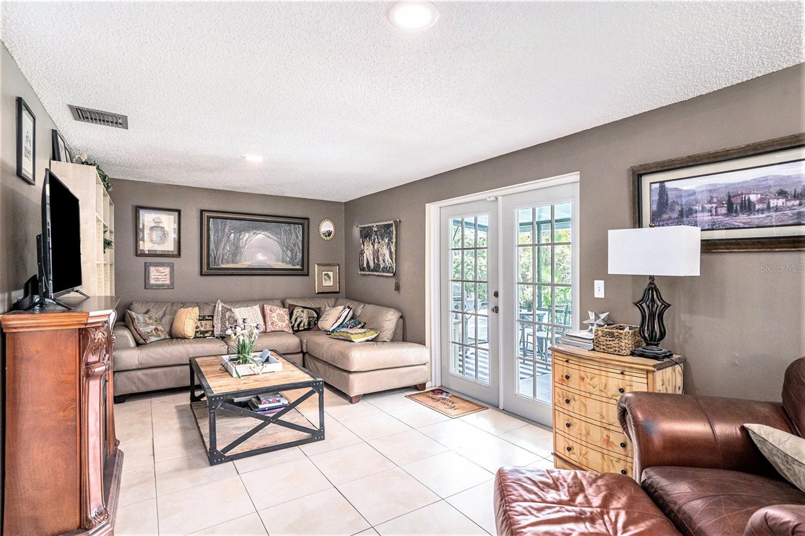 Image 6 of 23 For 4402 Willowrun Lane