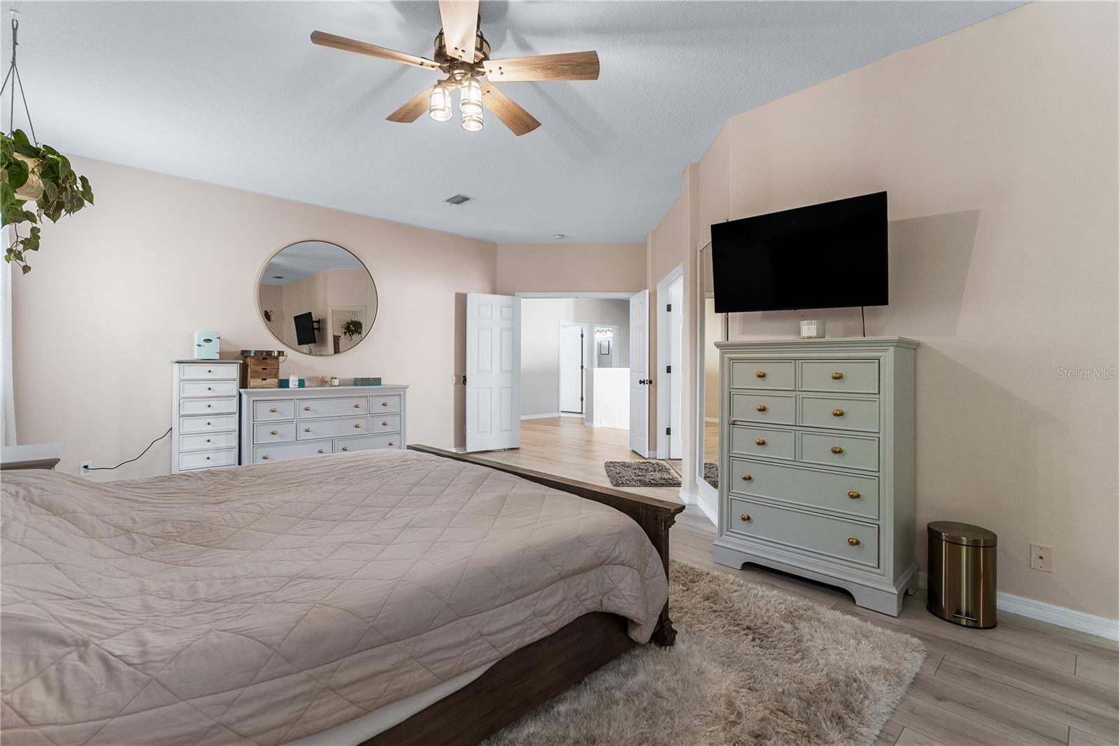 Image 40 of 52 For 2298 Hannah Way N