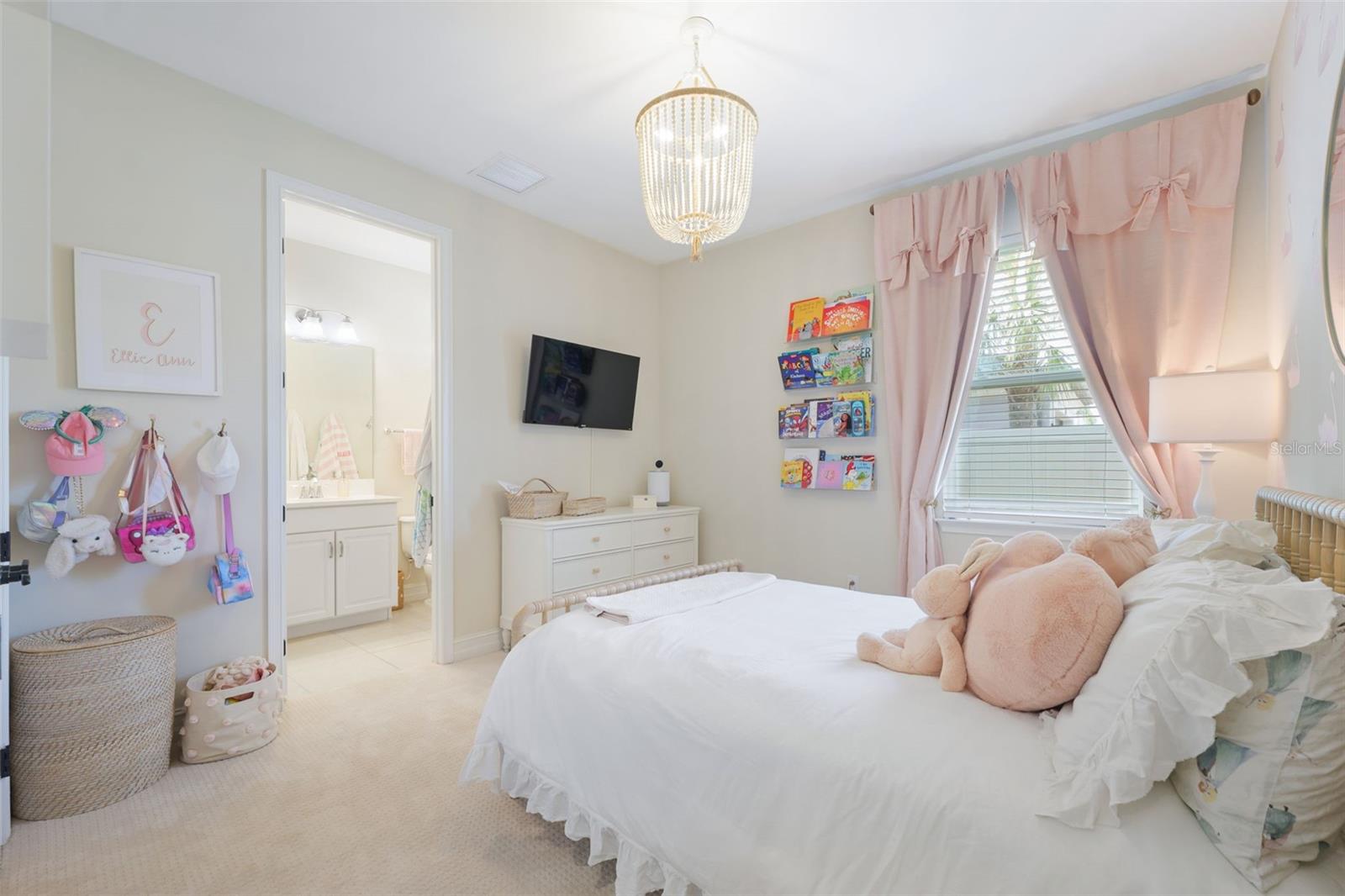 Image 32 of 84 For 28736 Revaro Lane