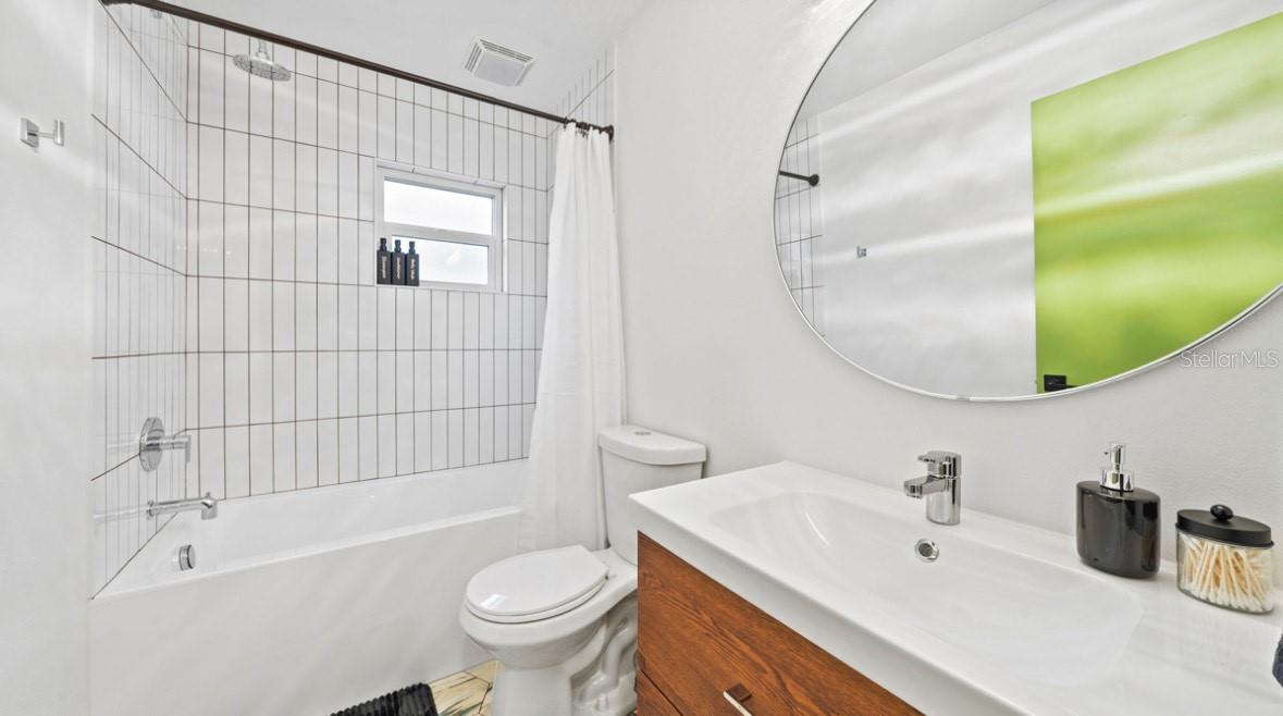 Image 11 of 13 For 11123 117th Way