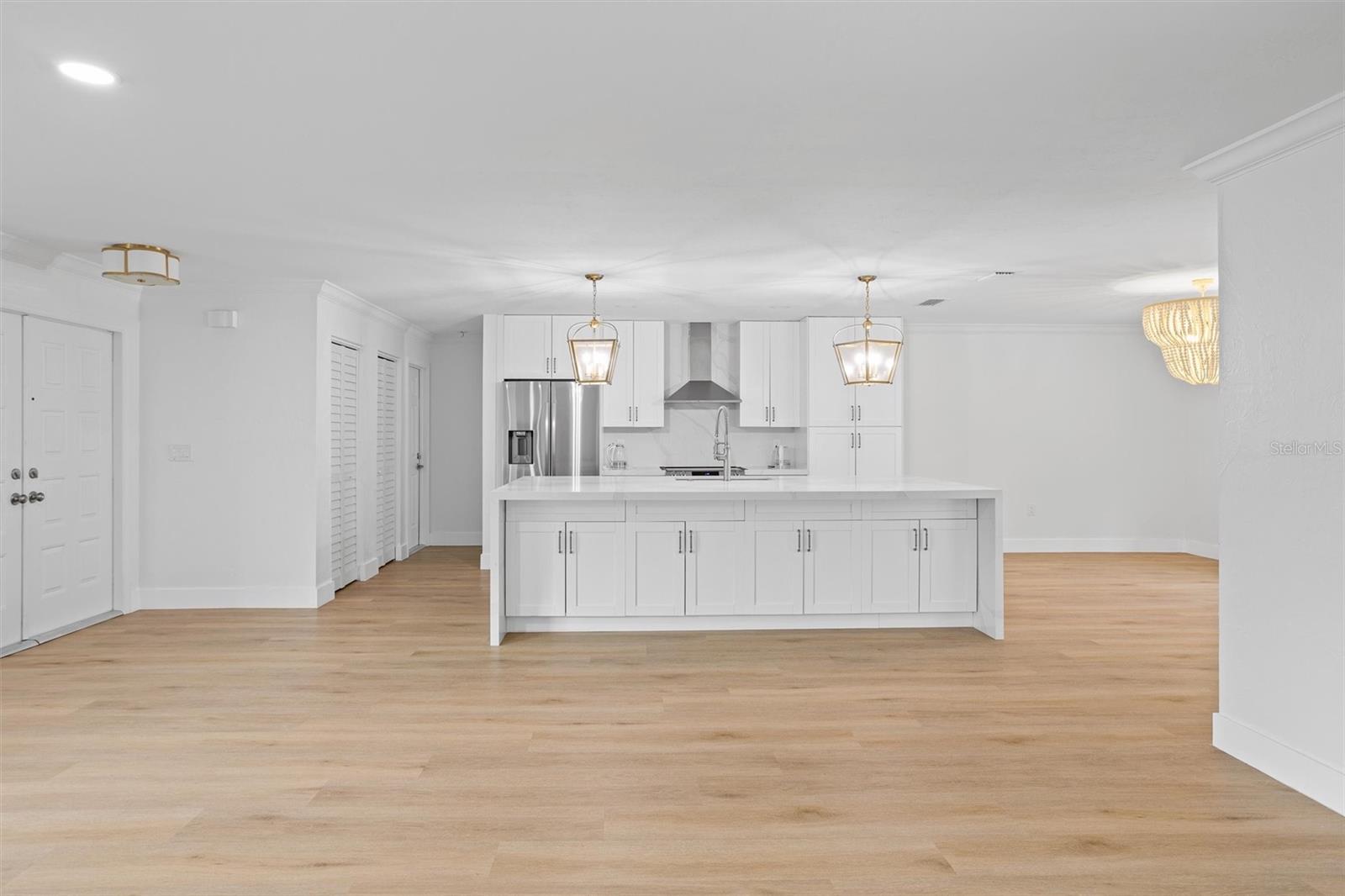 Image 16 of 35 For 27153 Edenbridge Court