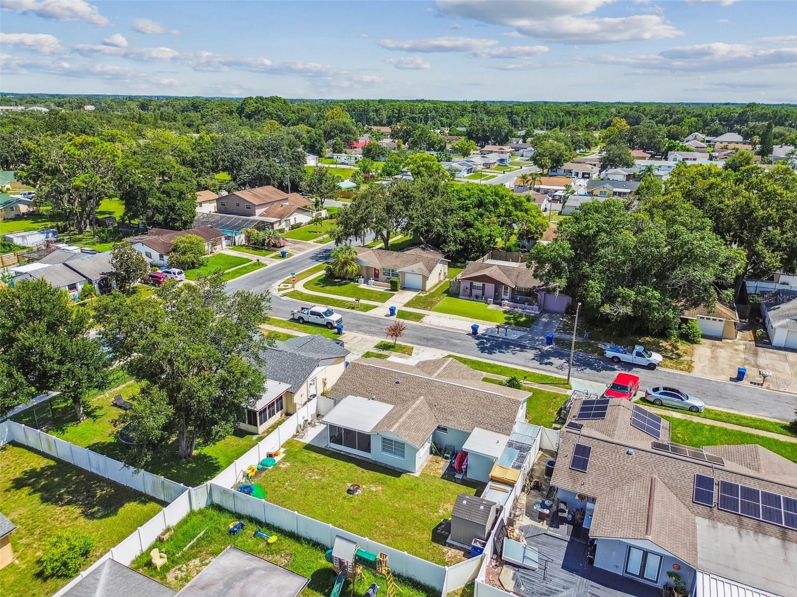 Listing photo id 38 for 6743 Knightsbridge Drive
