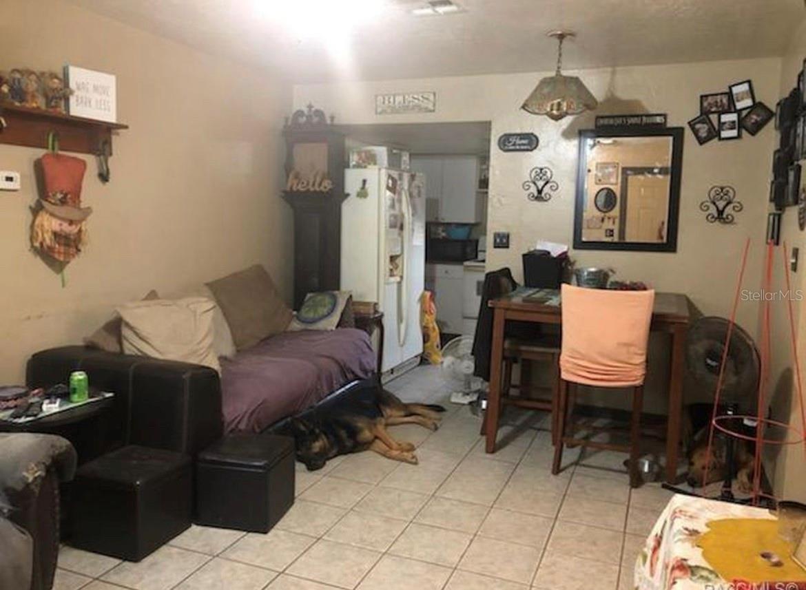 Listing photo id 2 for 5955 Stockholm Lane