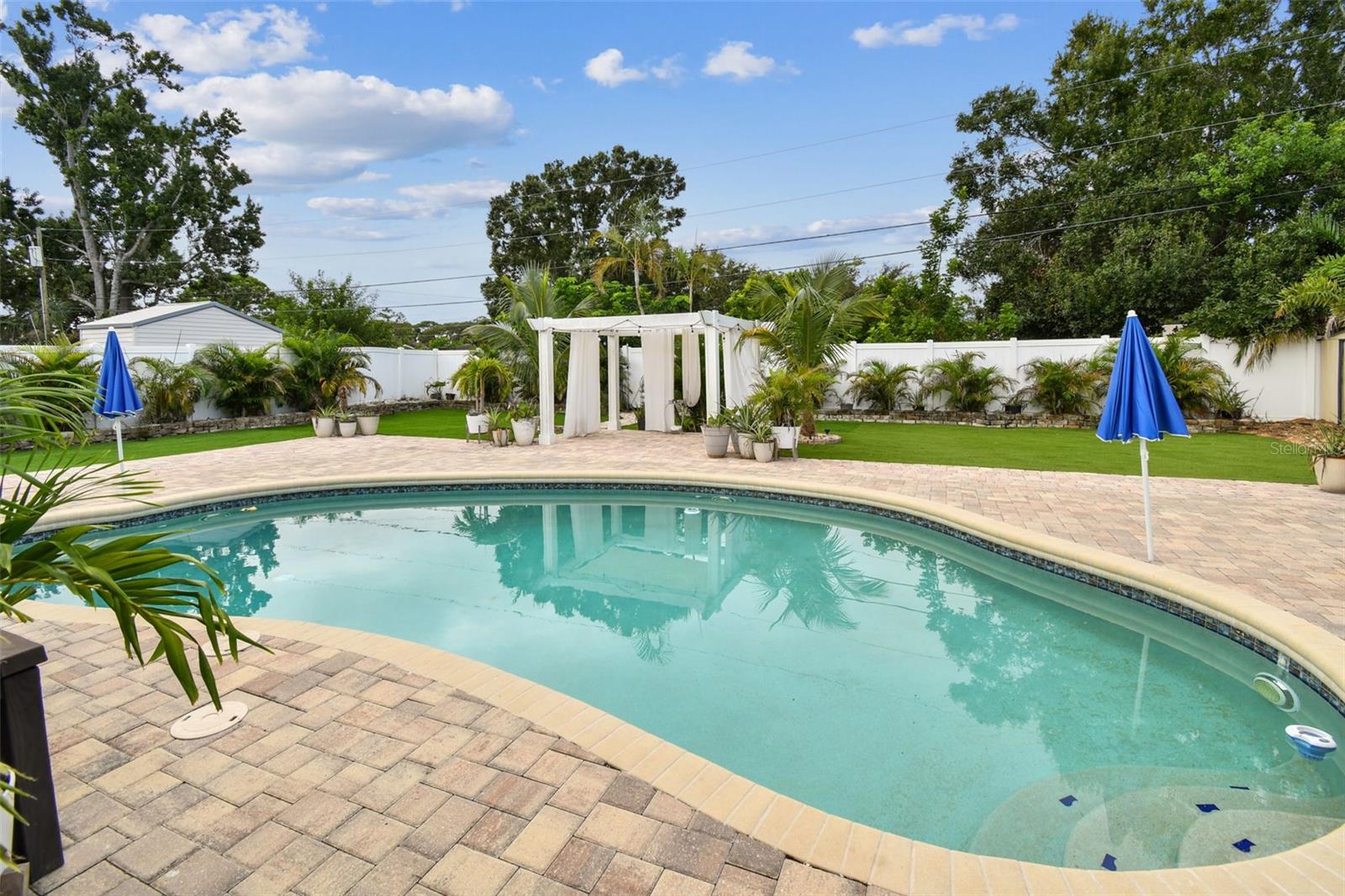 Image 35 of 66 For 2580 Granada Circle W