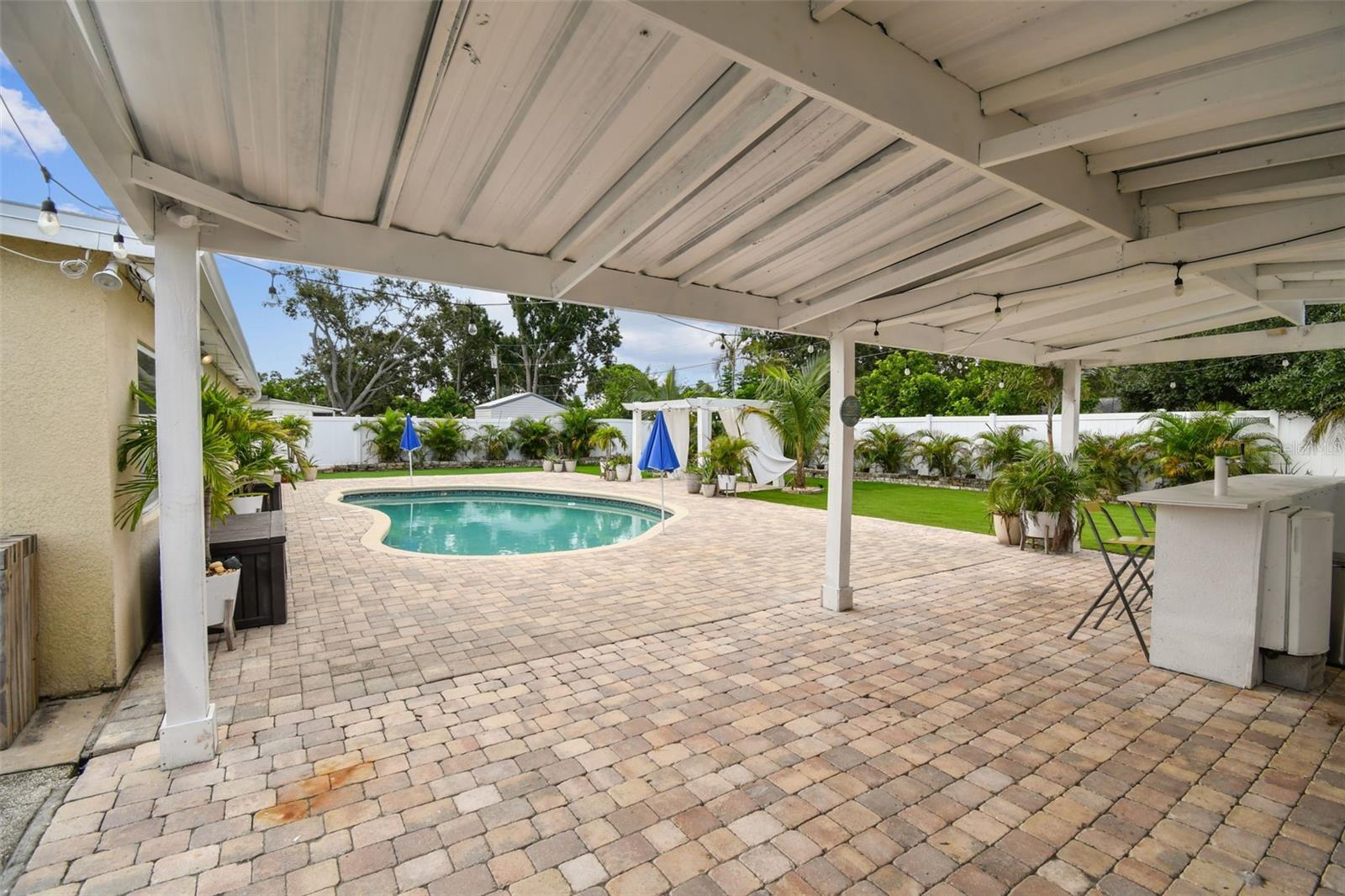 Image 39 of 66 For 2580 Granada Circle W
