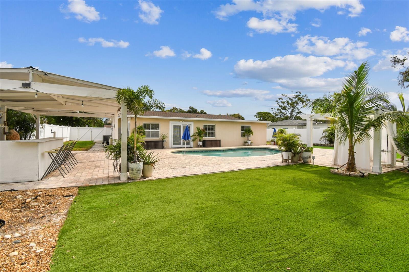 Image 47 of 66 For 2580 Granada Circle W