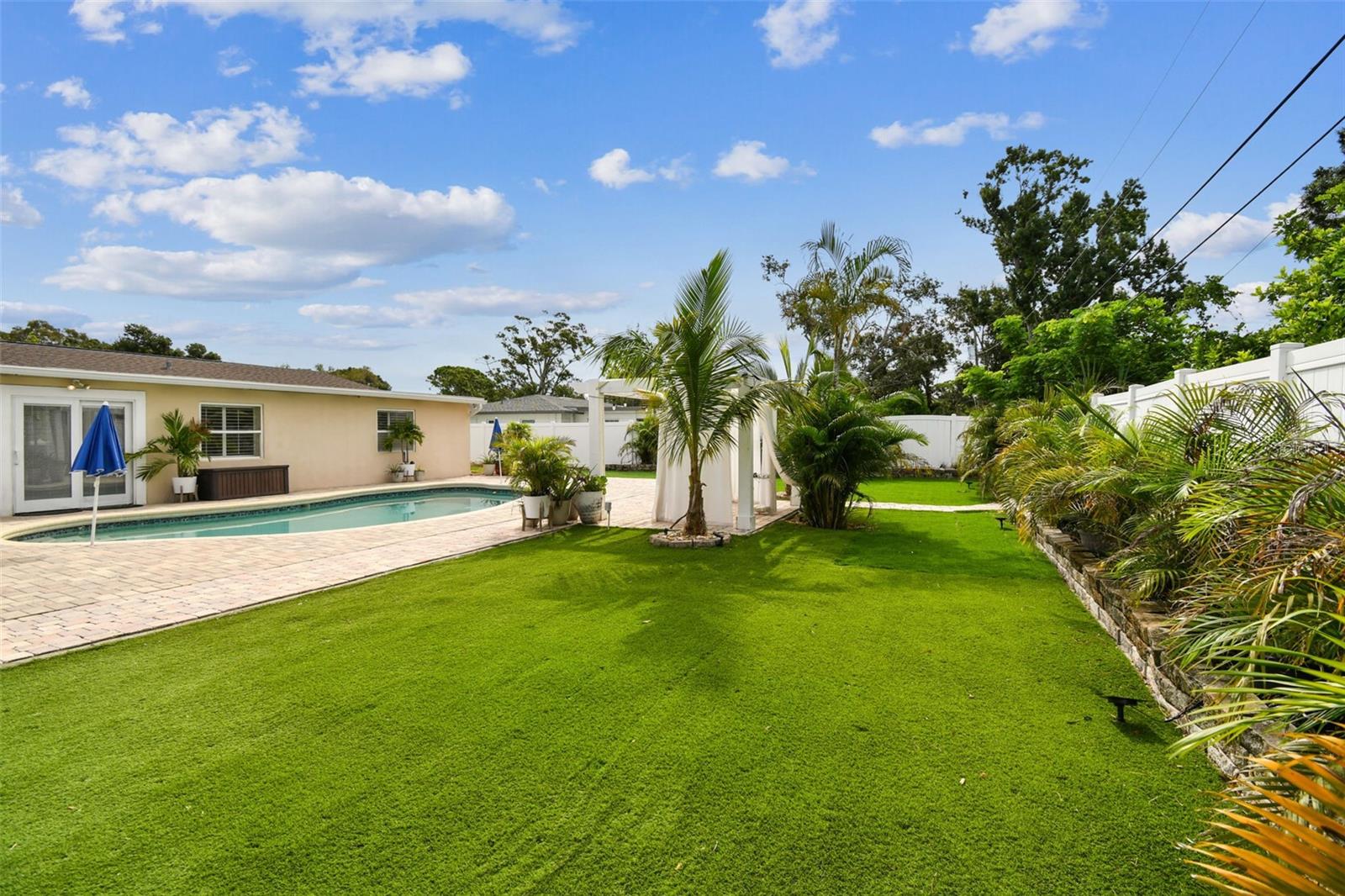 Image 49 of 66 For 2580 Granada Circle W