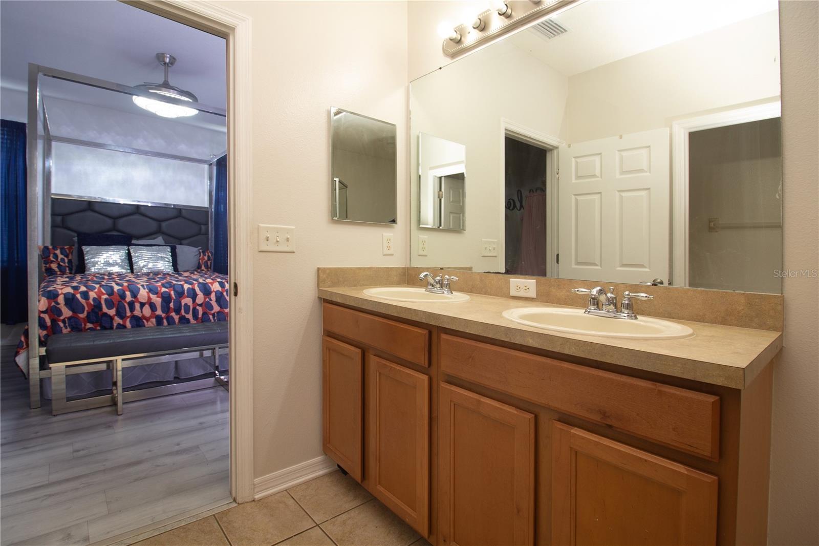 Image 11 of 25 For 10007 Messina Pointe Way
