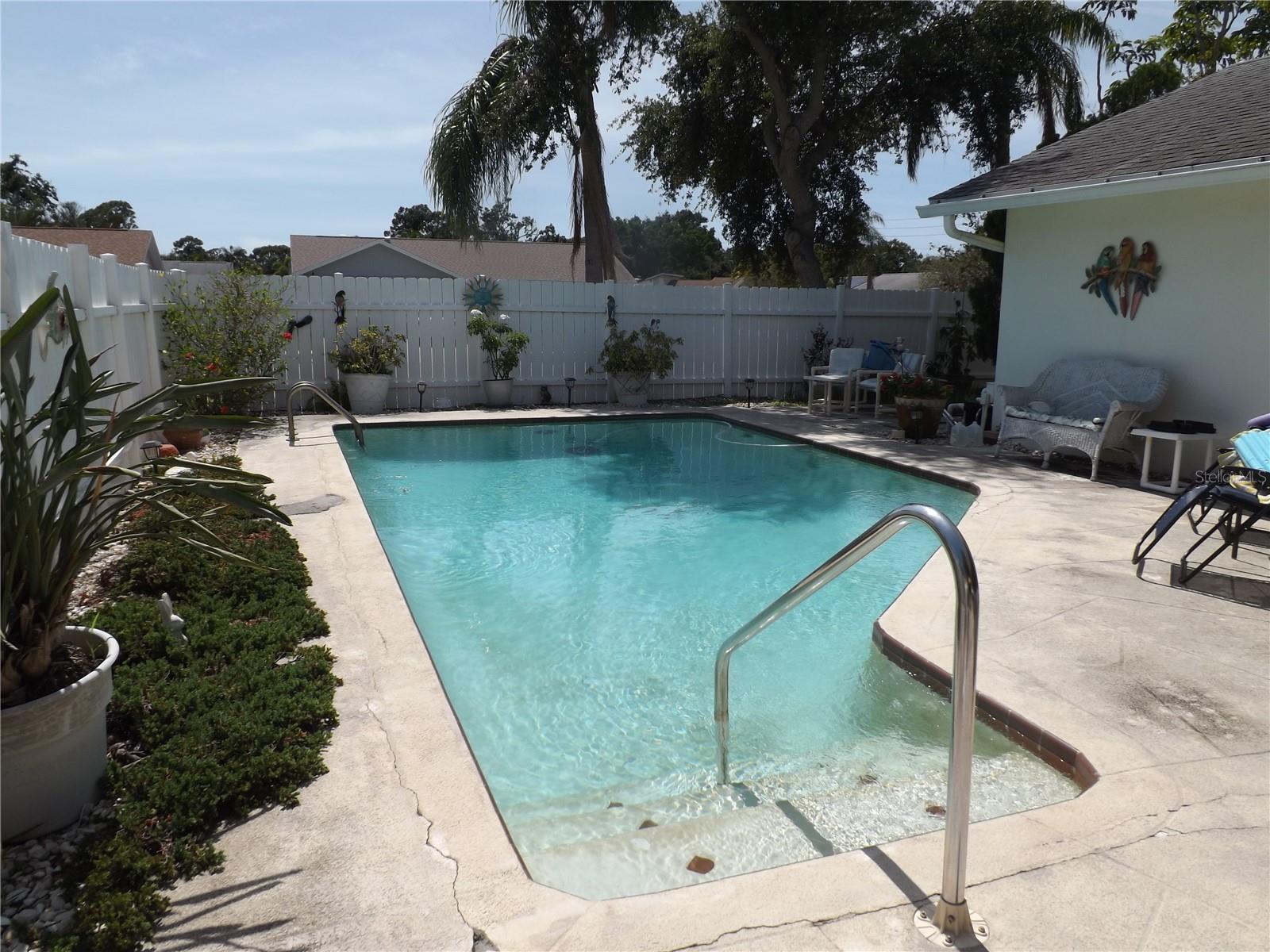 Image 3 of 15 For 8212 101st Court