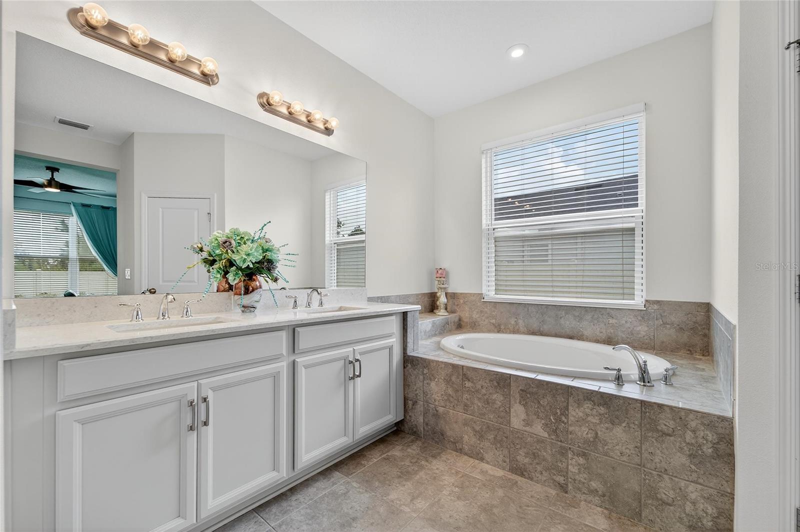 Image 19 of 41 For 5205 Los Robles Court