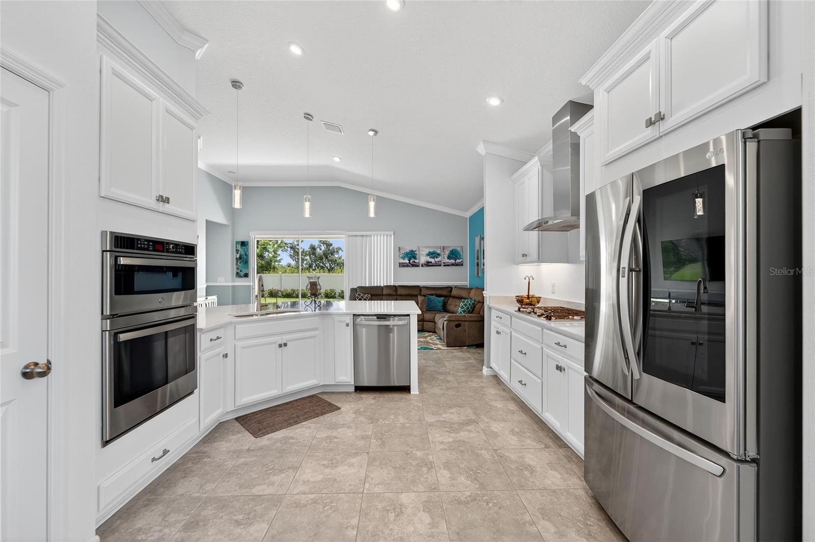 Image 5 of 41 For 5205 Los Robles Court