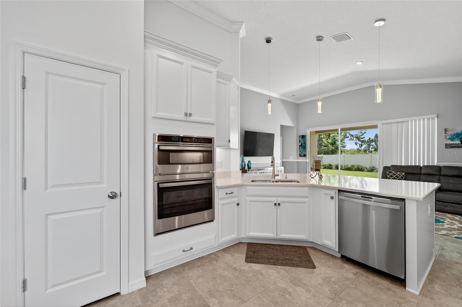 Image 7 of 41 For 5205 Los Robles Court