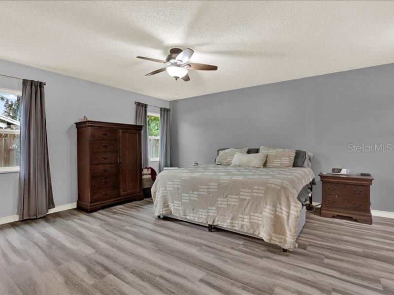 Image 13 of 33 For 631 Stillview Circle