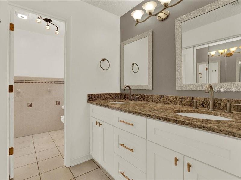Image 16 of 33 For 631 Stillview Circle