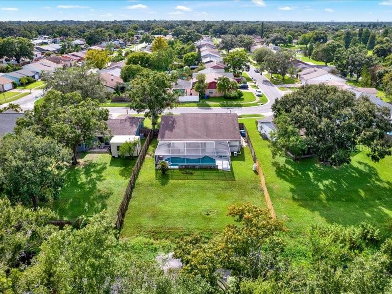 Listing photo id 42 for 631 Stillview Circle
