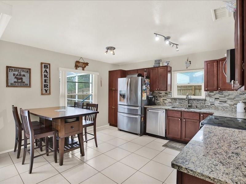 Image 9 of 33 For 631 Stillview Circle