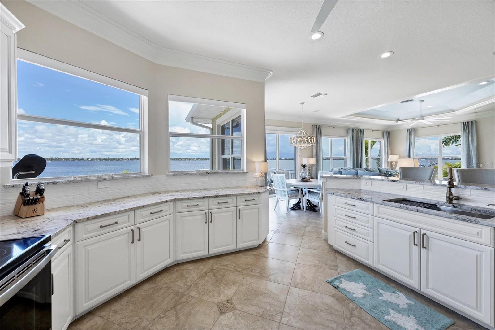 Image 27 of 87 For 4111 Beach Road