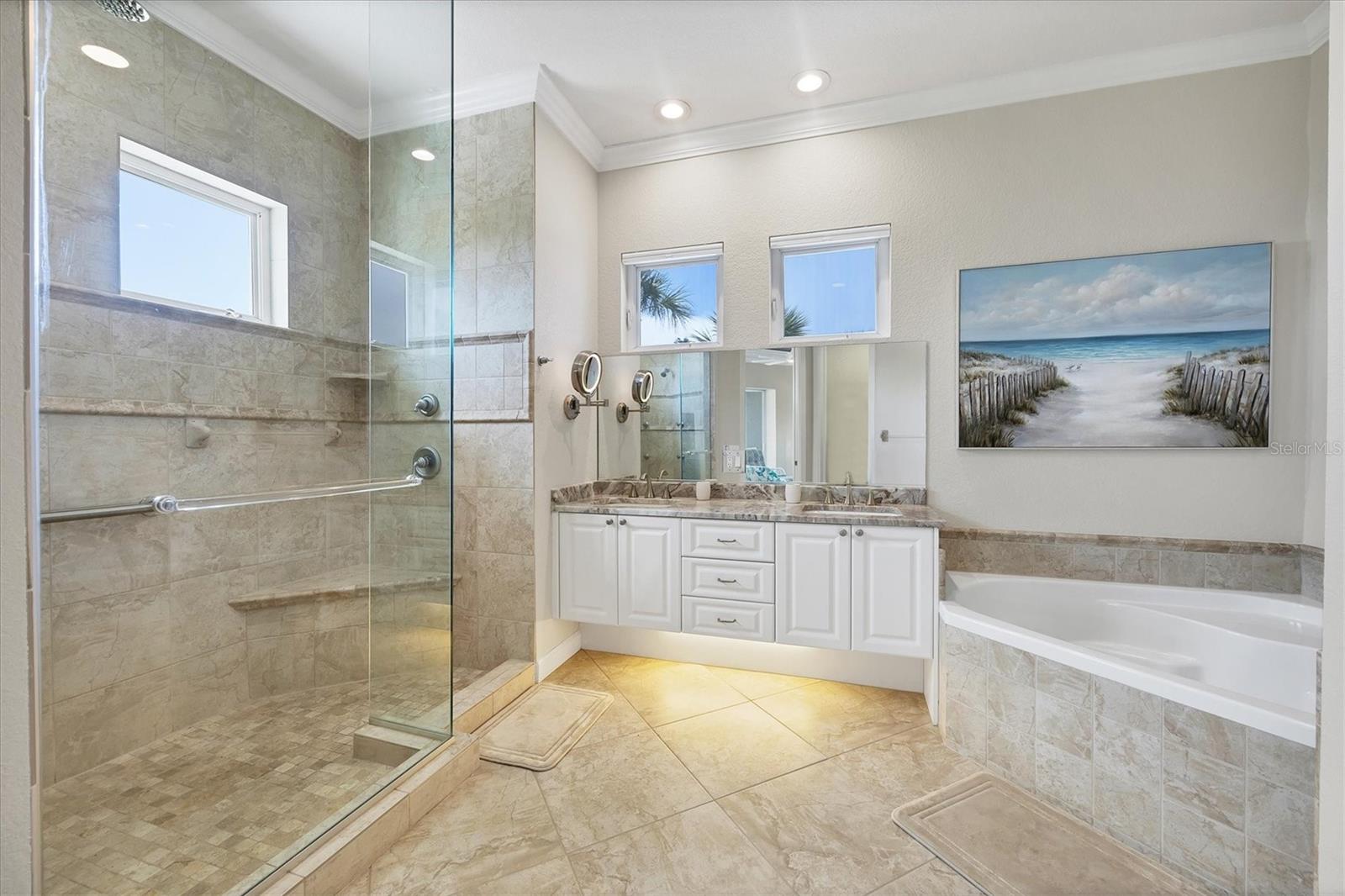 Image 35 of 87 For 4111 Beach Road