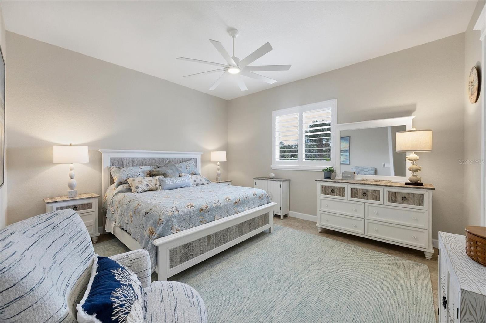 Image 39 of 87 For 4111 Beach Road