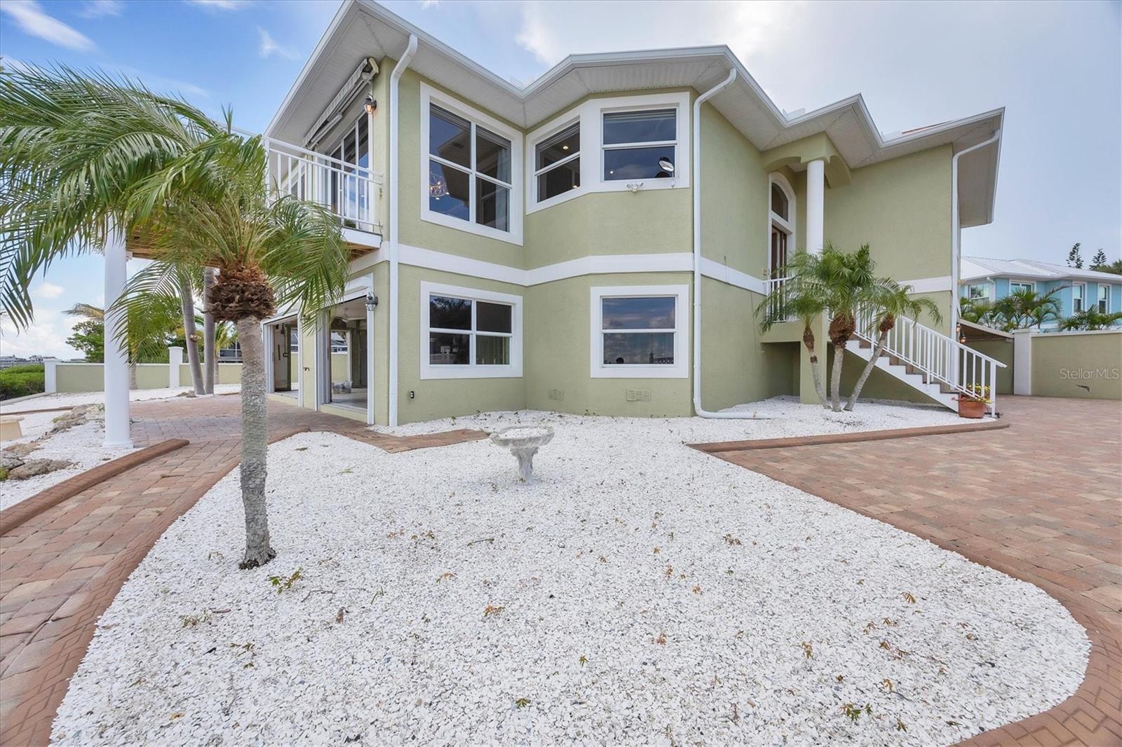 Image 7 of 87 For 4111 Beach Road