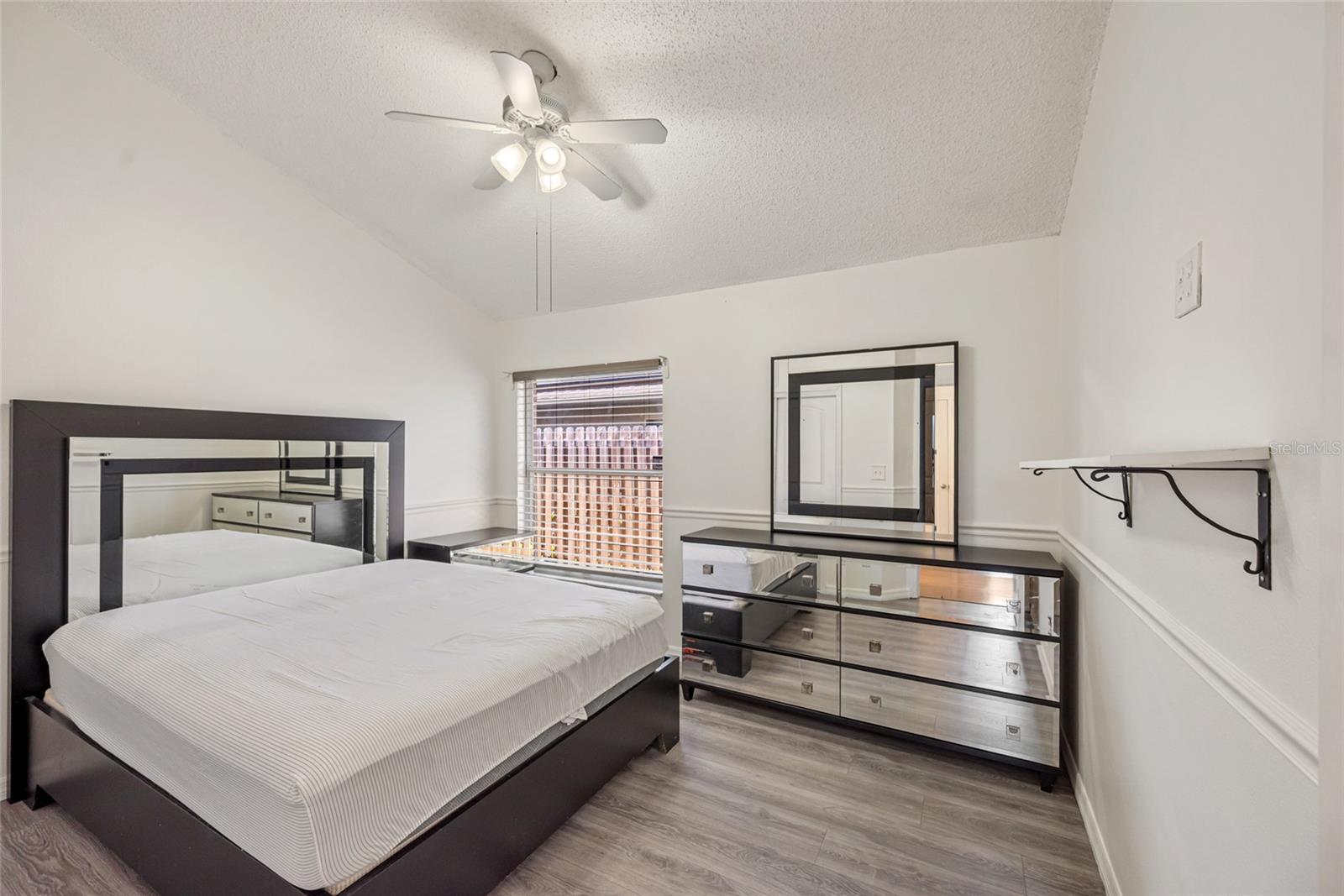 Image 31 of 52 For 10028 Oasis Palm Dr