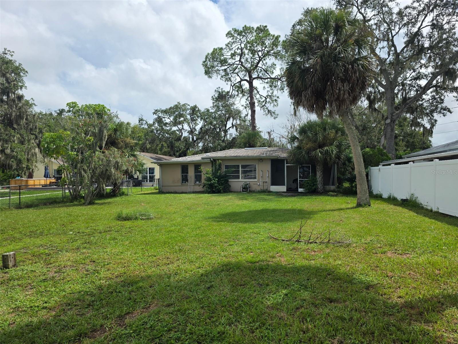 Image 10 of 17 For 5604 Essex Way