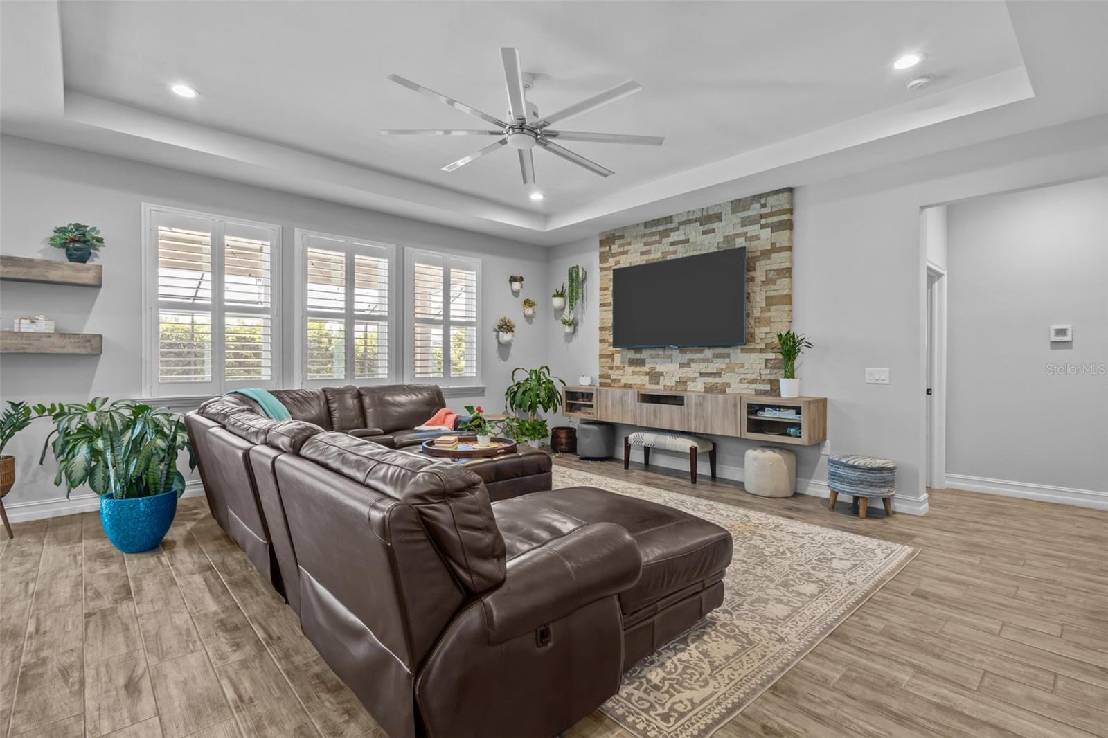 Image 3 of 50 For 33246 Azalea Ridge Drive