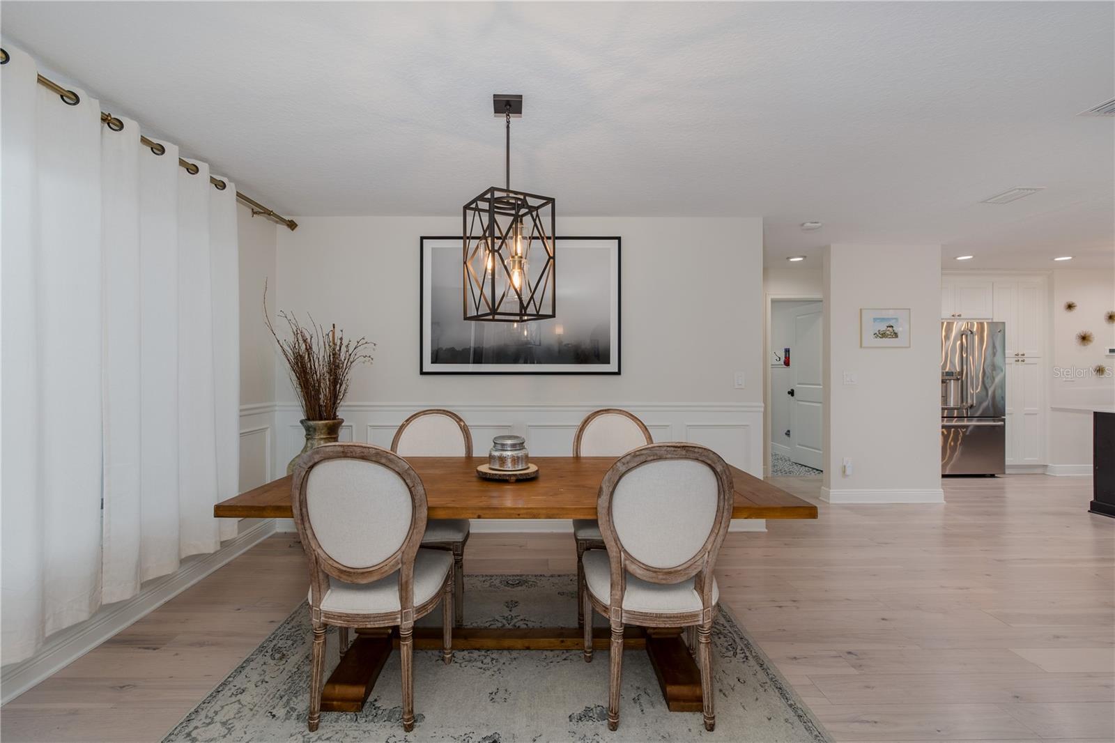 Image 11 of 77 For 3139 Hyde Park Drive