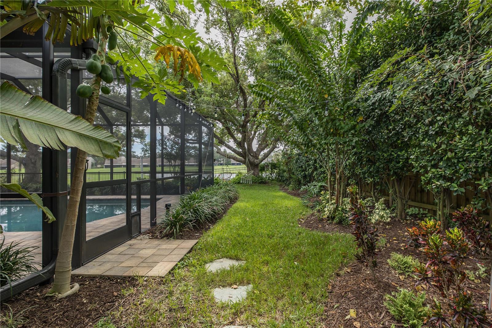 Image 54 of 77 For 3139 Hyde Park Drive