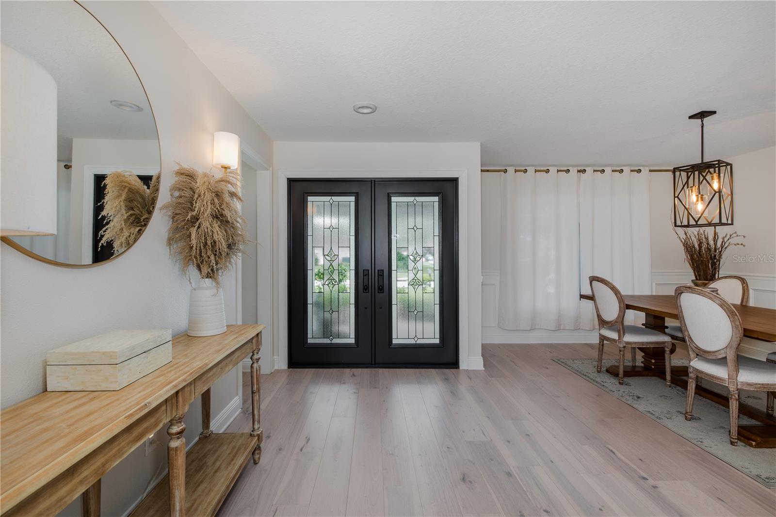 Image 8 of 77 For 3139 Hyde Park Drive