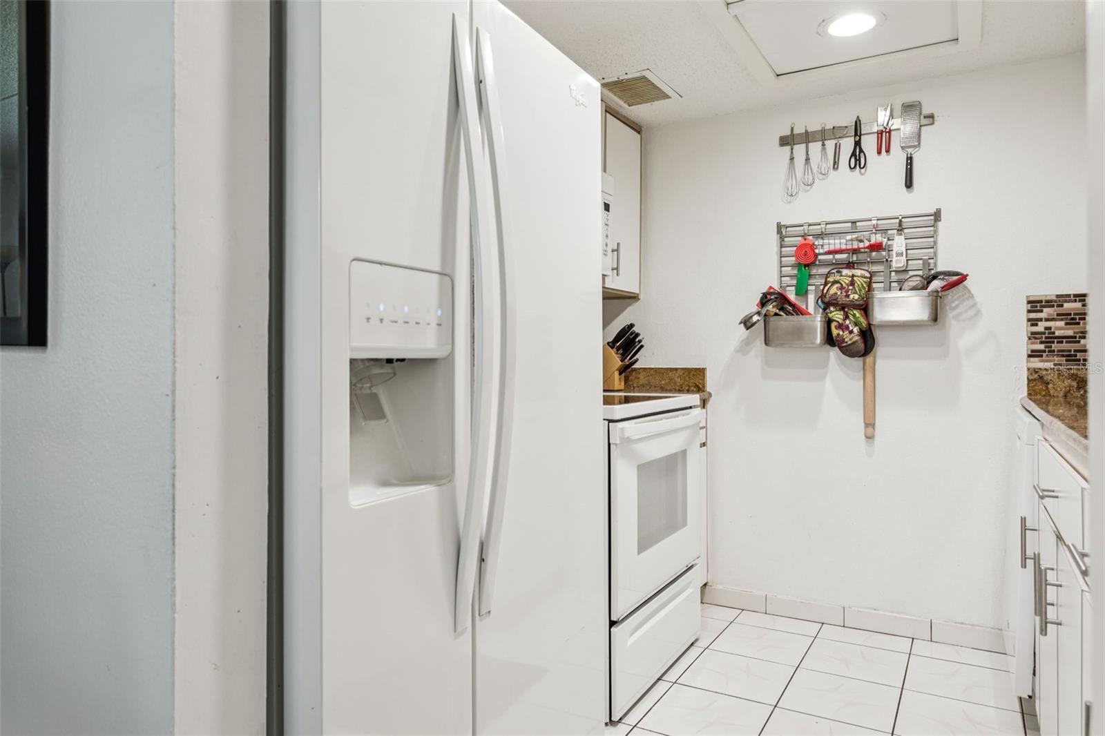 Image 11 of 25 For 4718 Christa Court 314