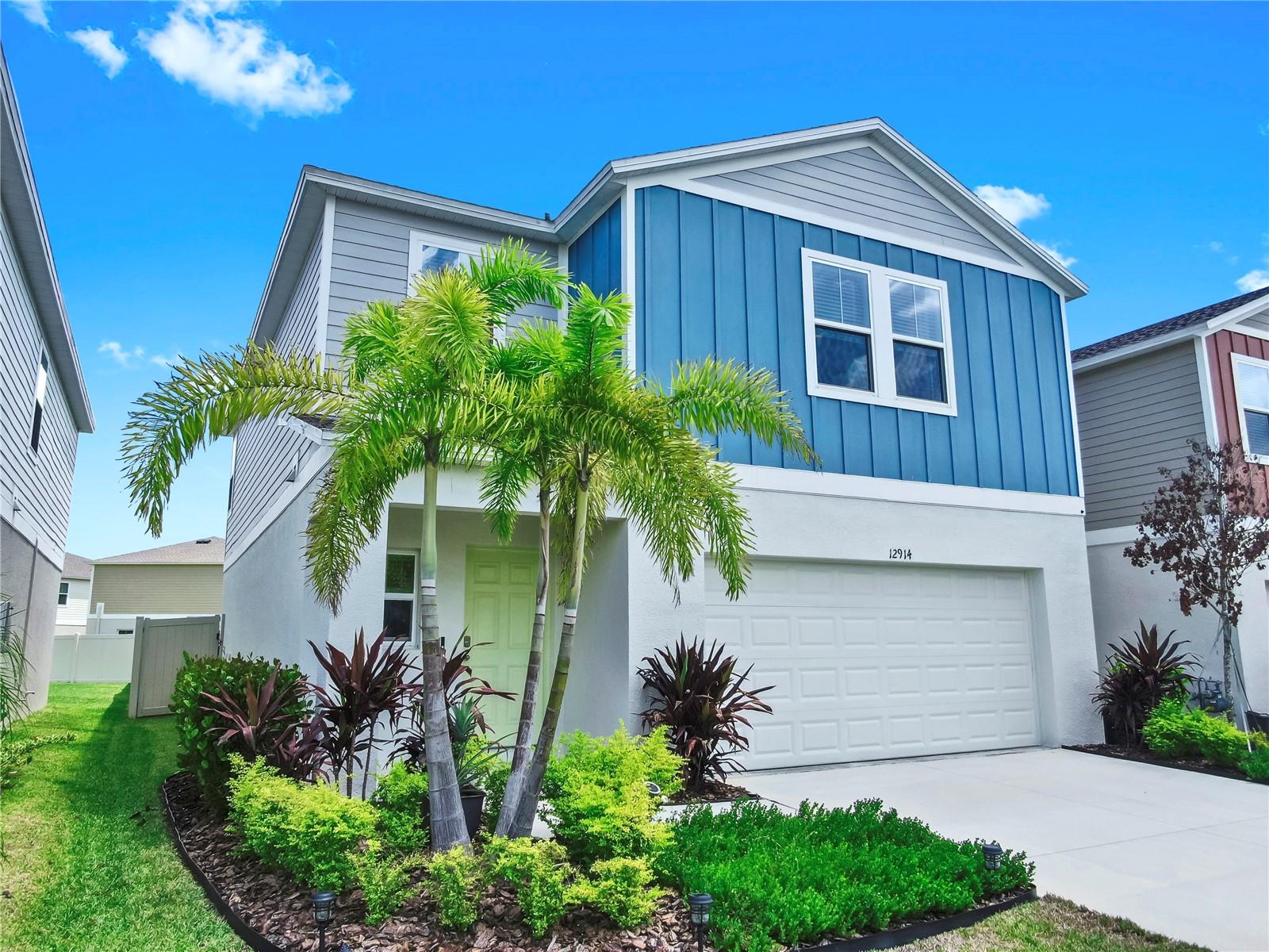 Image 8 of 39 For 12914 Camarillo Place