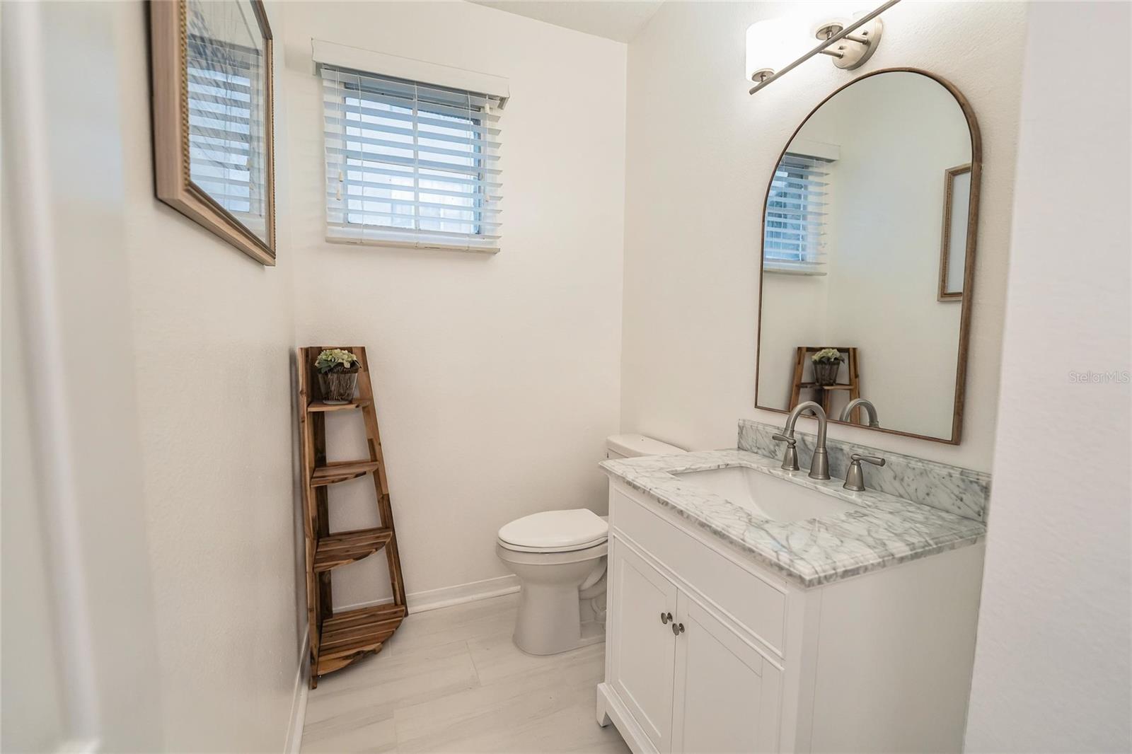 Image 17 of 45 For 501 Knights Run Avenue 5102