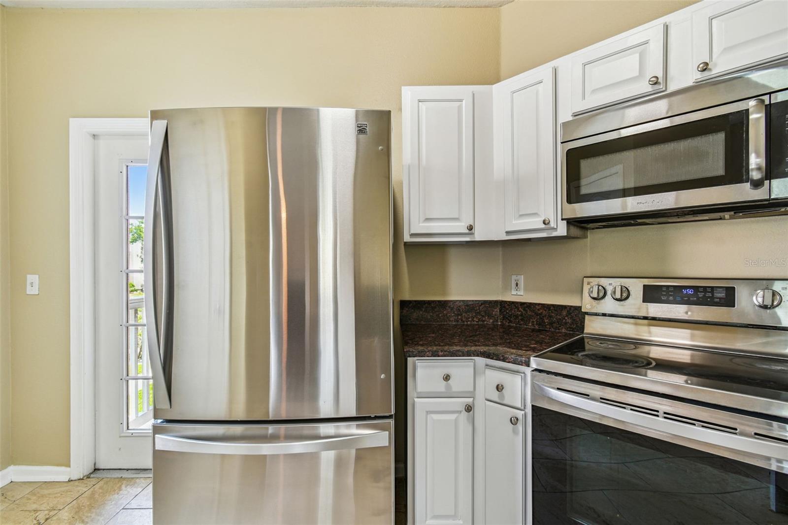 Listing photo id 20 for 10416 Villa View Circle