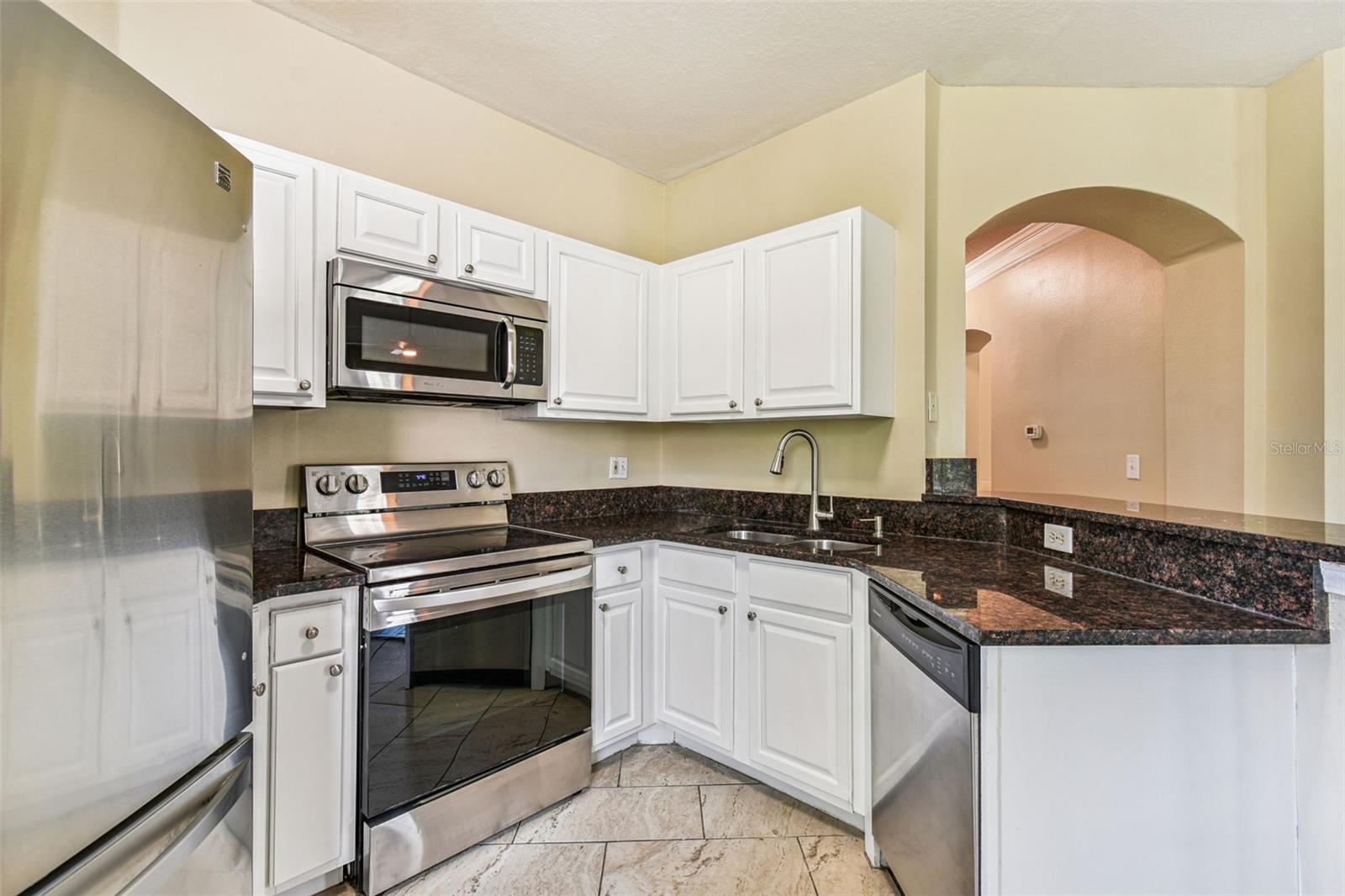 Listing photo id 23 for 10416 Villa View Circle
