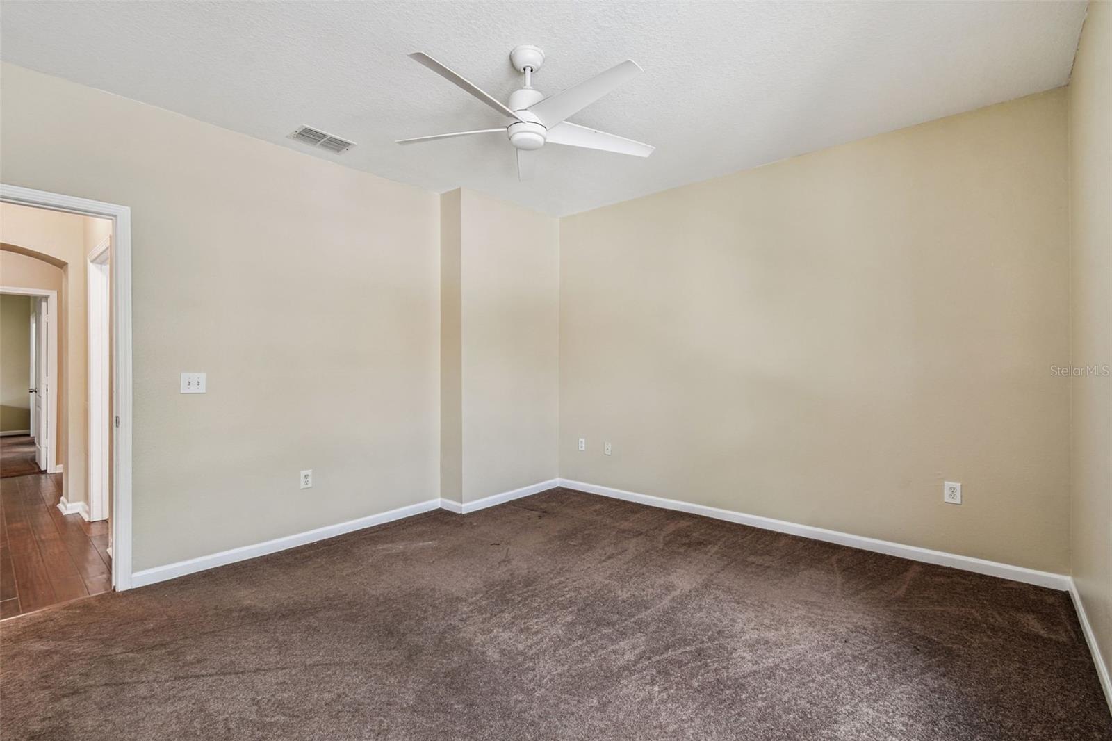 Listing photo id 40 for 10416 Villa View Circle