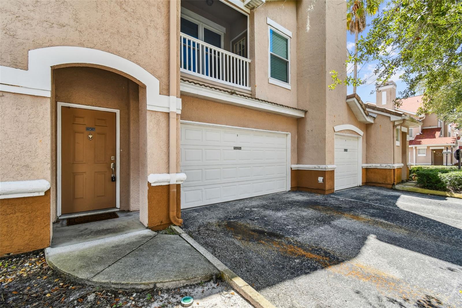 Listing photo id 3 for 10416 Villa View Circle