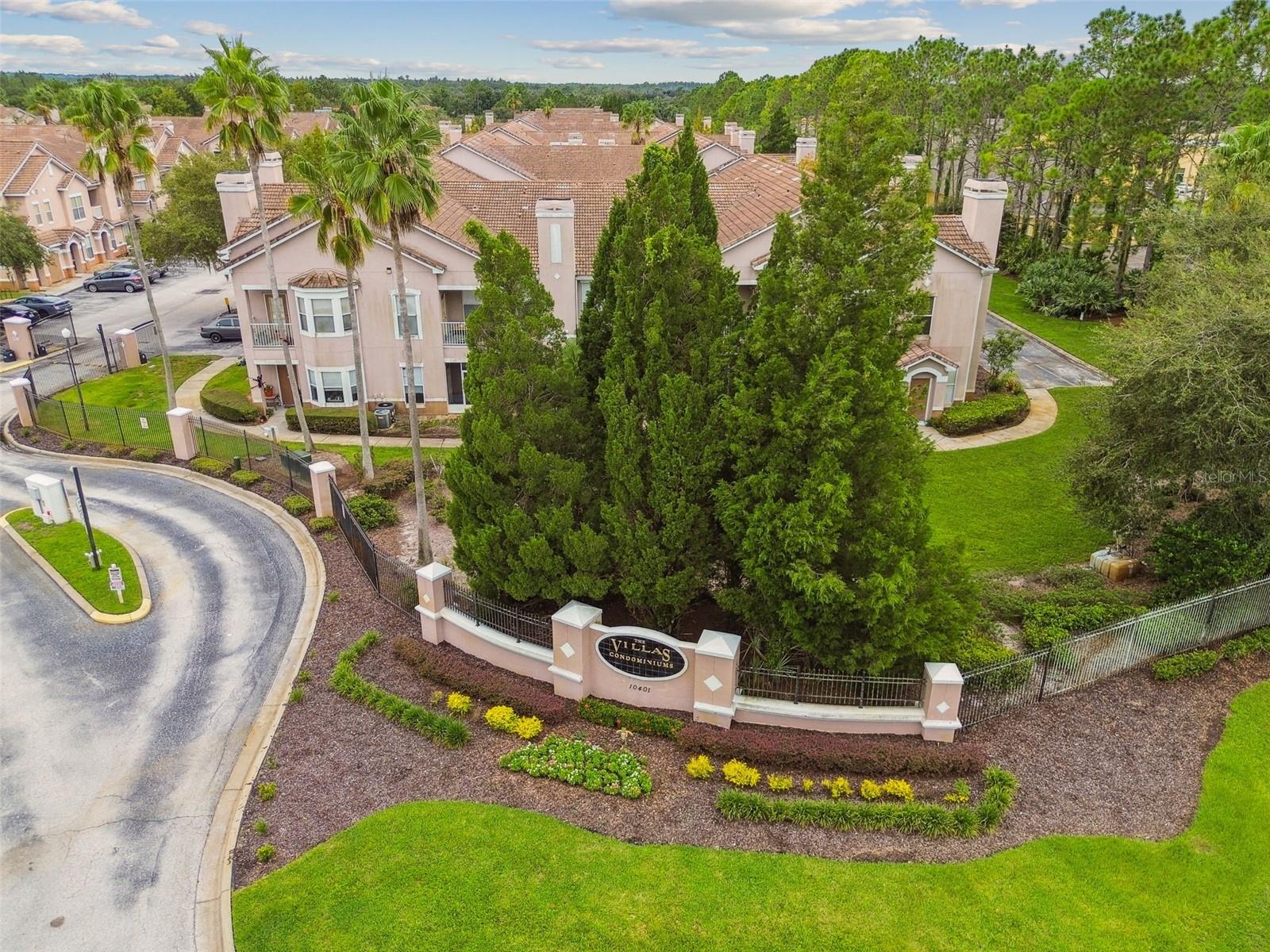 Listing photo id 73 for 10416 Villa View Circle