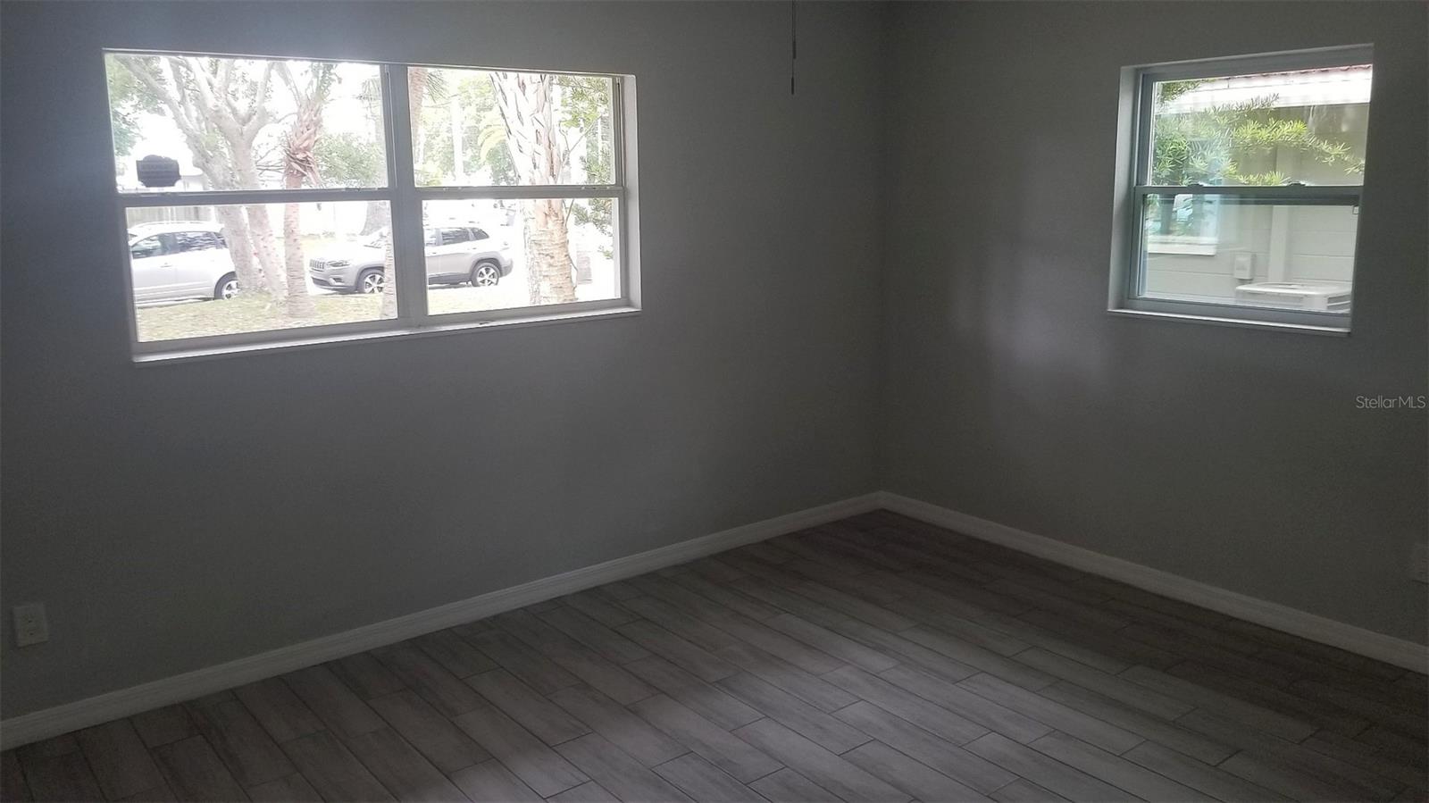 Image 4 of 9 For 3277 49th Avenue N