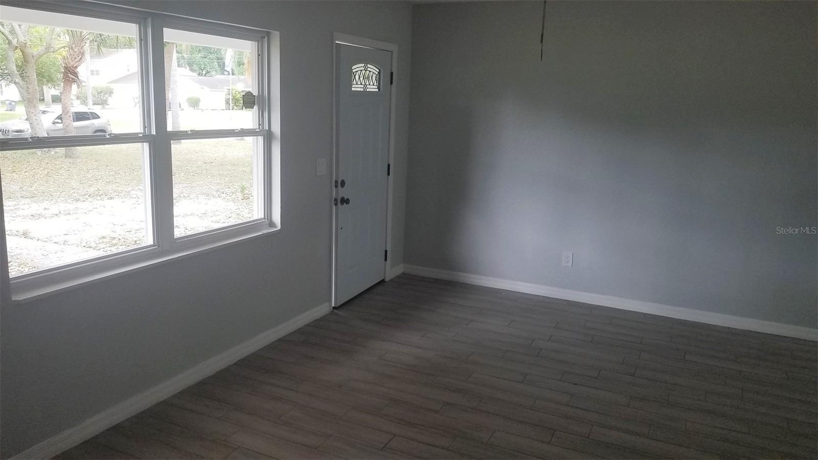 Image 6 of 9 For 3277 49th Avenue N