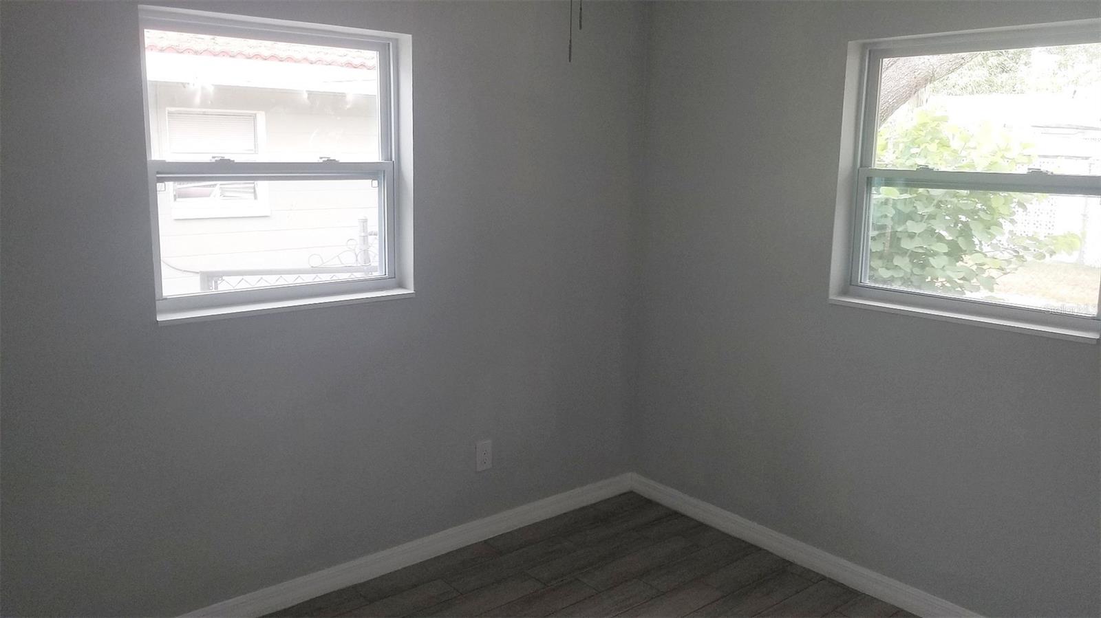 Image 7 of 9 For 3277 49th Avenue N