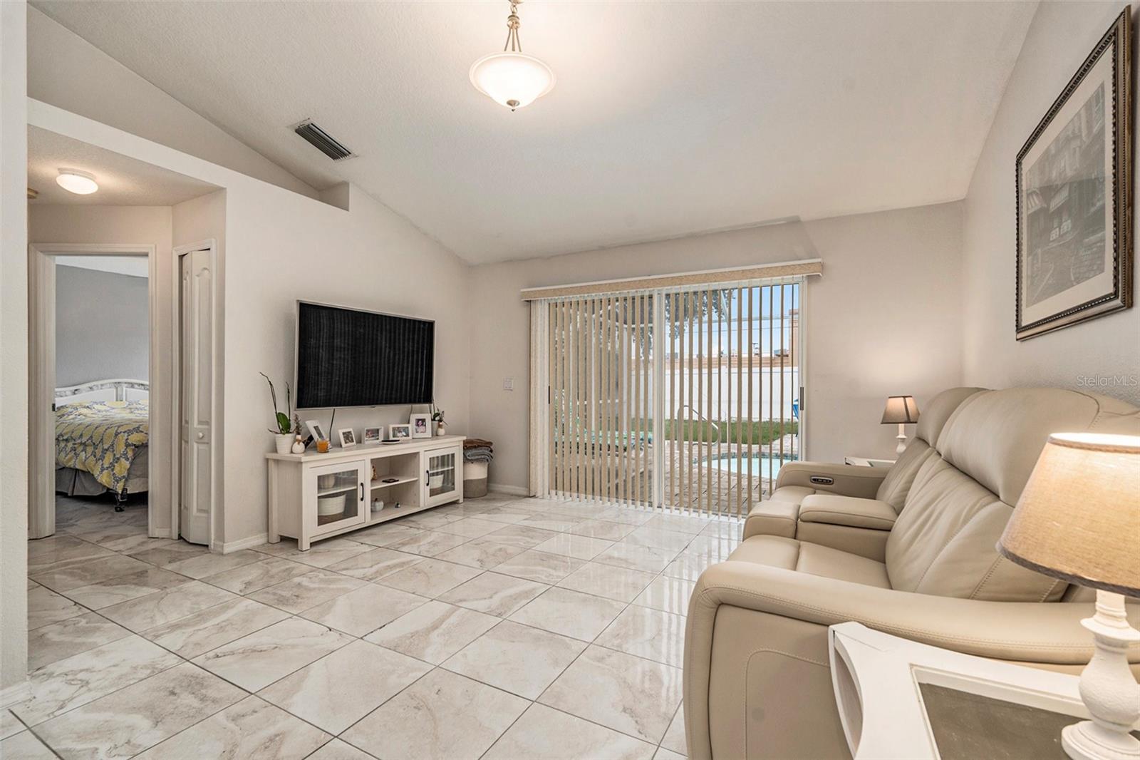 Image 17 of 31 For 4113 Savage Station Circle