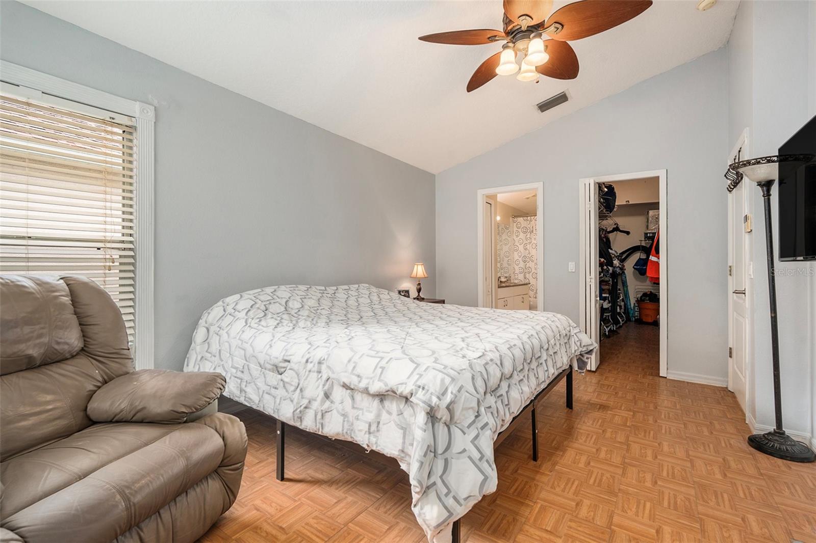 Image 19 of 31 For 4113 Savage Station Circle