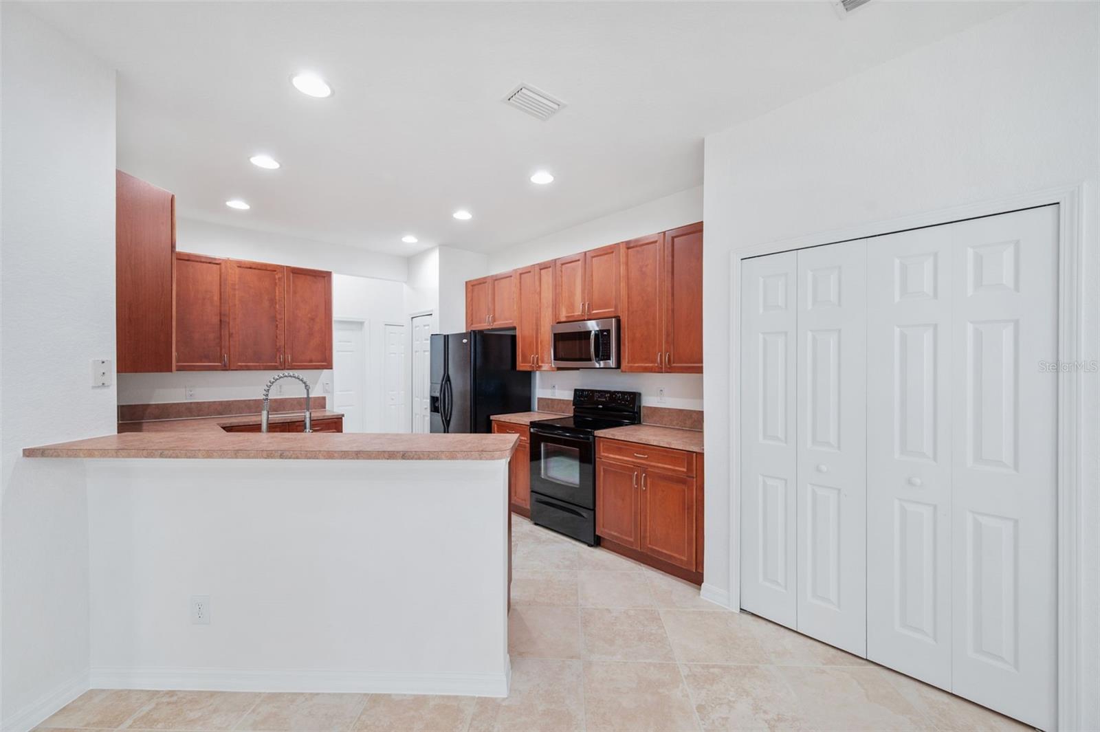 Image 13 of 44 For 11321 Laurel Brook Court