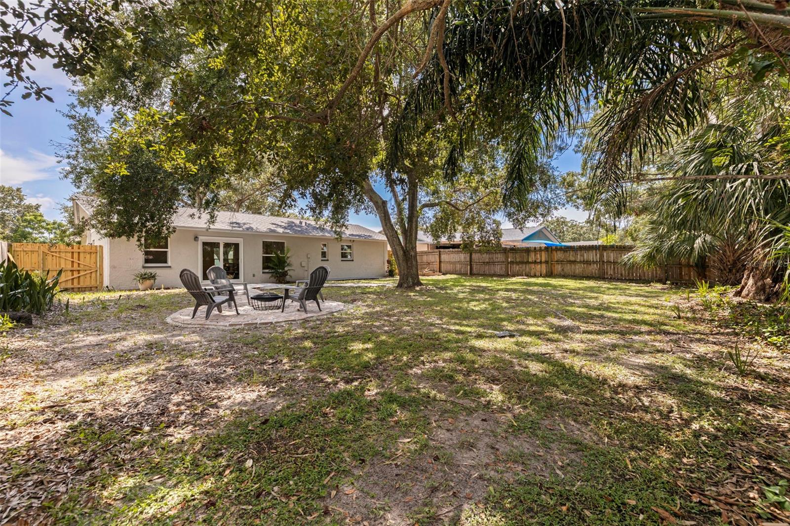 Image 31 of 42 For 1600 Amberlea Drive N
